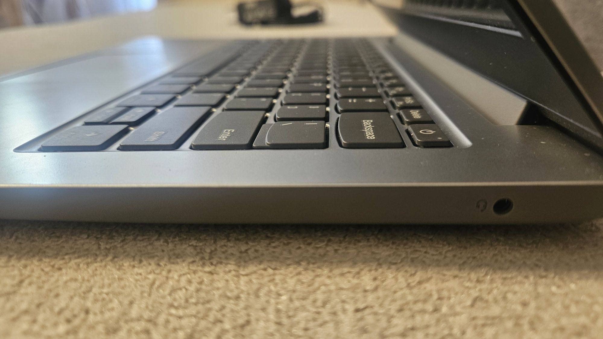 Laptop Lenovo IdeaPad Slim 1