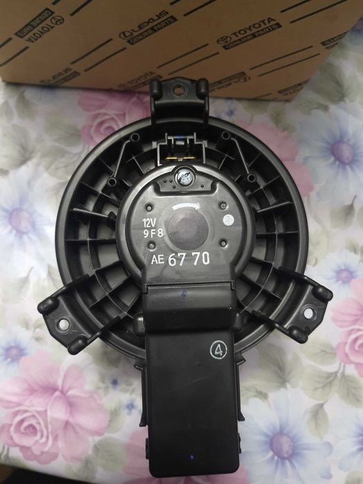 Вентилятор пічки Toyota Hilux