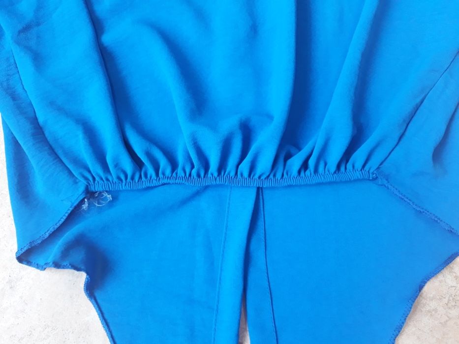 Blusa com nó na frente