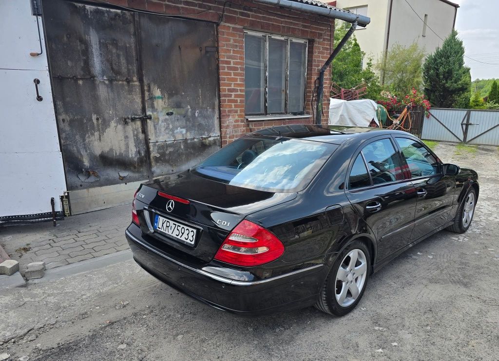 Mercedes Benz E klasa W211  3.2 CDI Avantgarde