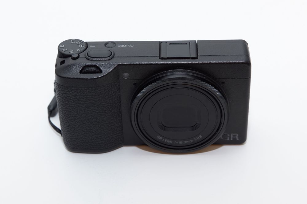 Ricoh GR III - król street'a