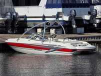 motorówka STINGRAY 208 LR Wake Mercruiser 4.3 V6 rok 2013