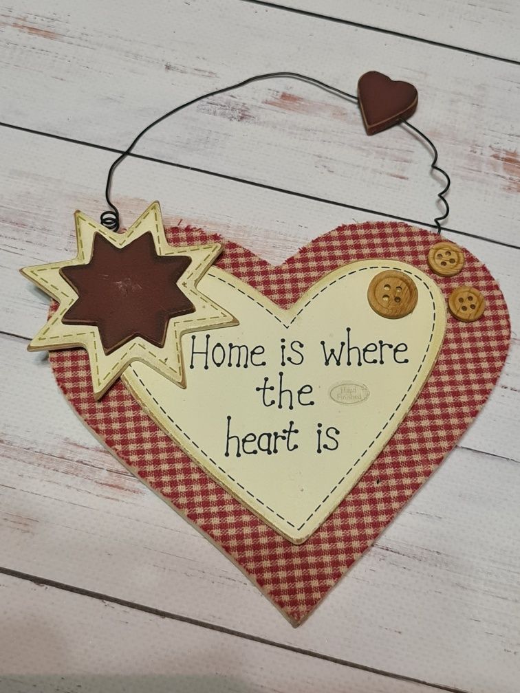 Декоративная картина-табличка "Home is where the heart is"