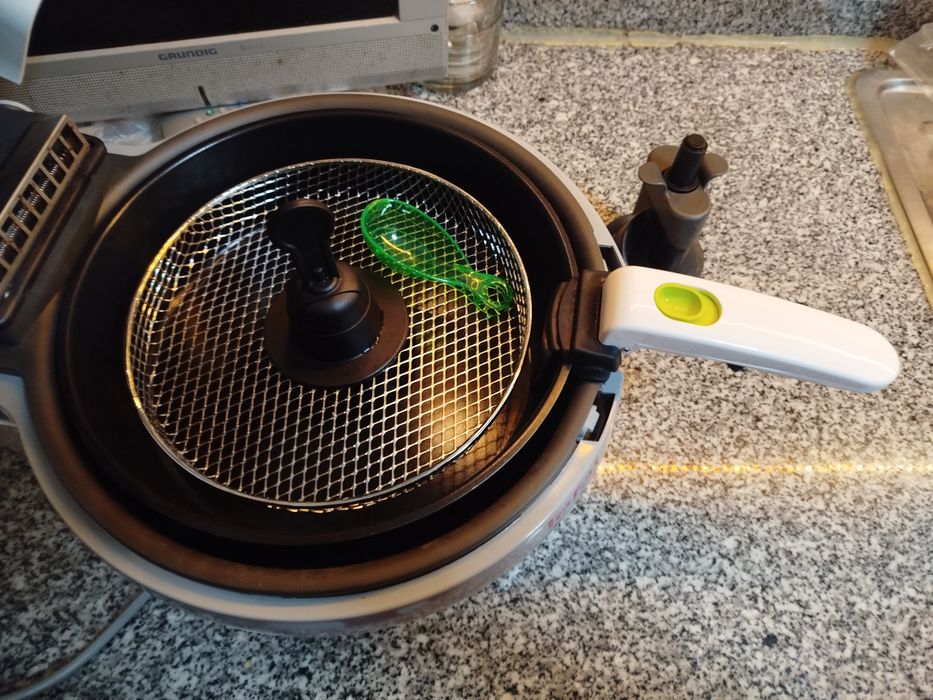 Air Frye da marca Tefal .
