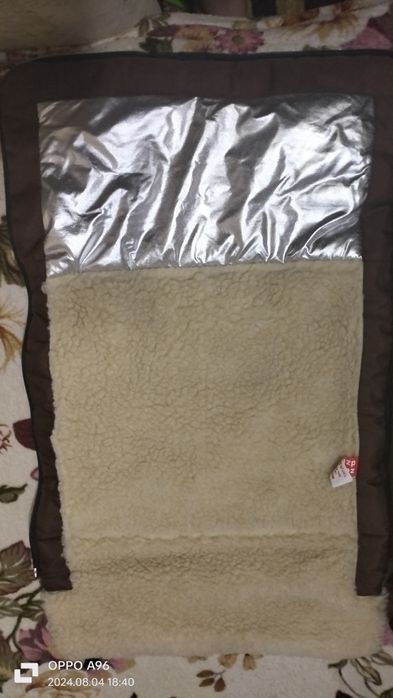 Теплий зимовий конверт в коляску, санчата на овчині