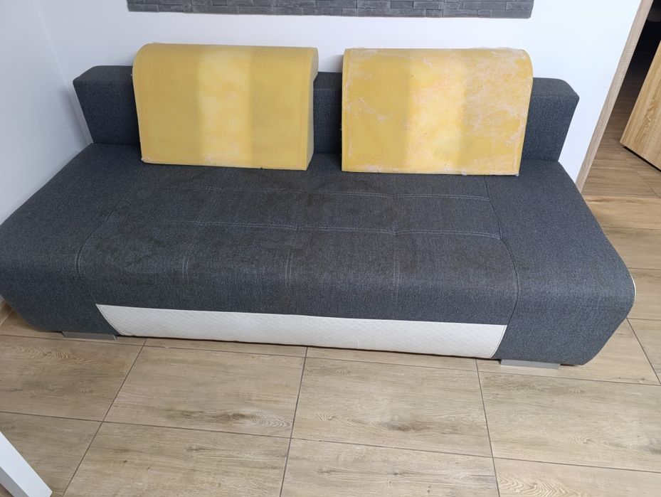 Rozkładana sofa kolor szary