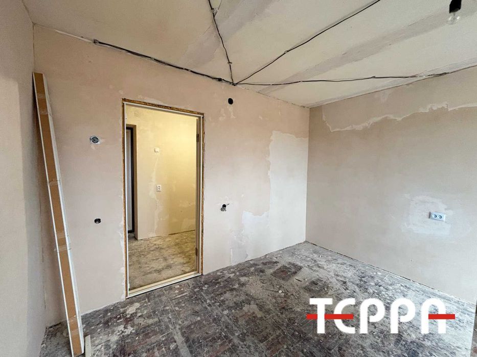 Продаж 2-кімнатної квартири під чистову обробку