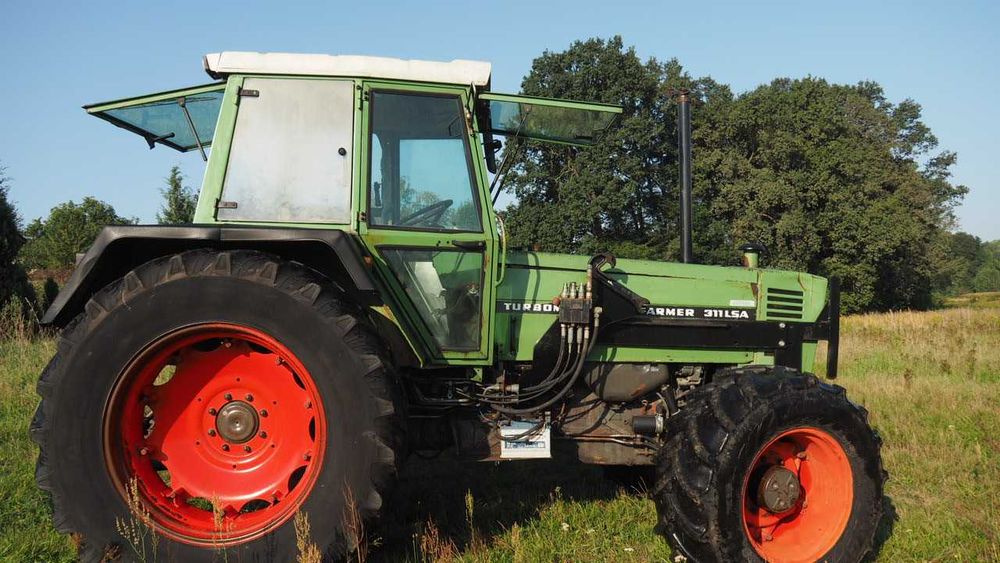 Ciągnik rolniczy Fendt 311 Lsa