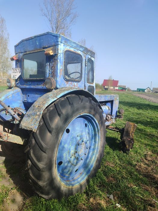 В продажі є Т-40 пишіть дзвоніть