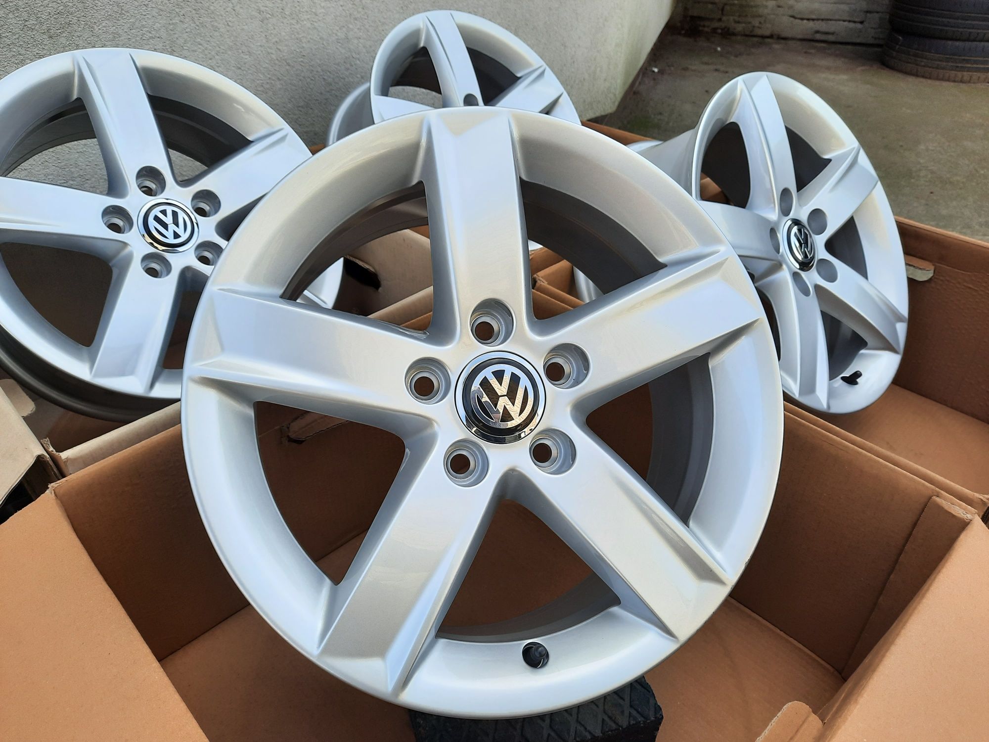 ALUFELGI NOWE VW 16 5x112 Turan Passat Golf Jetta T-Roc Eos Scirocco