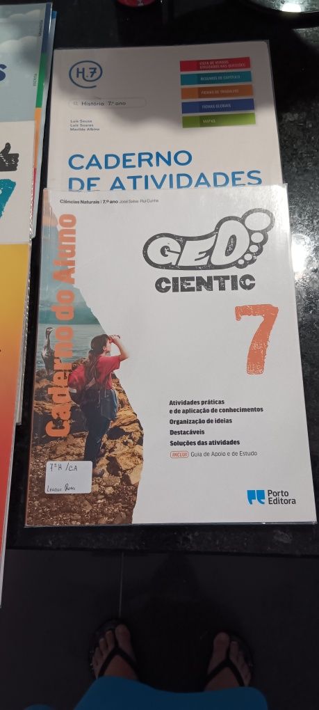 Cadernos fichas 7o ano novos e encadernados