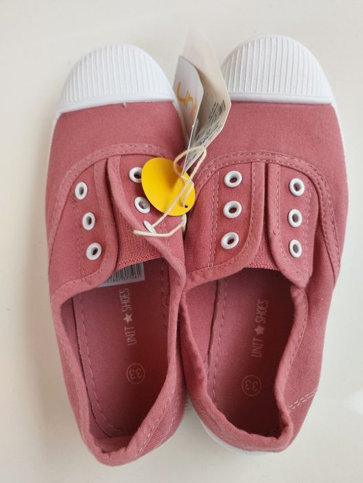 Sapatilhas Rosa Novas da Unit Shoes