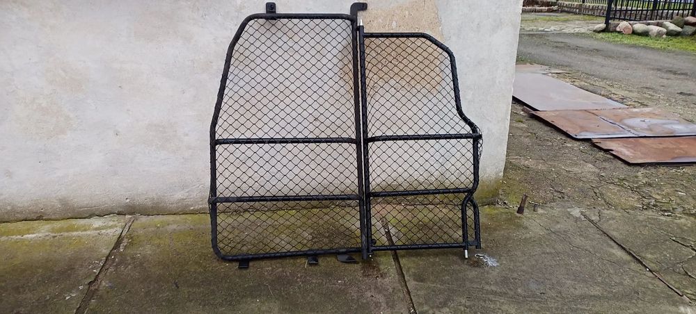 Zabudowa ściana grodziowa krata otwierana od 12 do 24 rok Dacia Dokker Renault Express