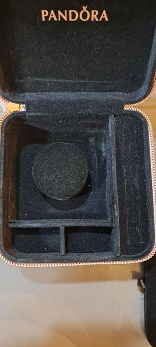 Caixa de jóias Rara Pandora.