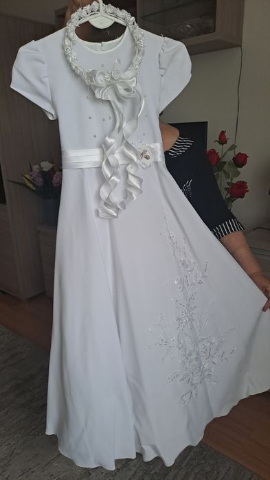 Sukienka kominijna plus wianek