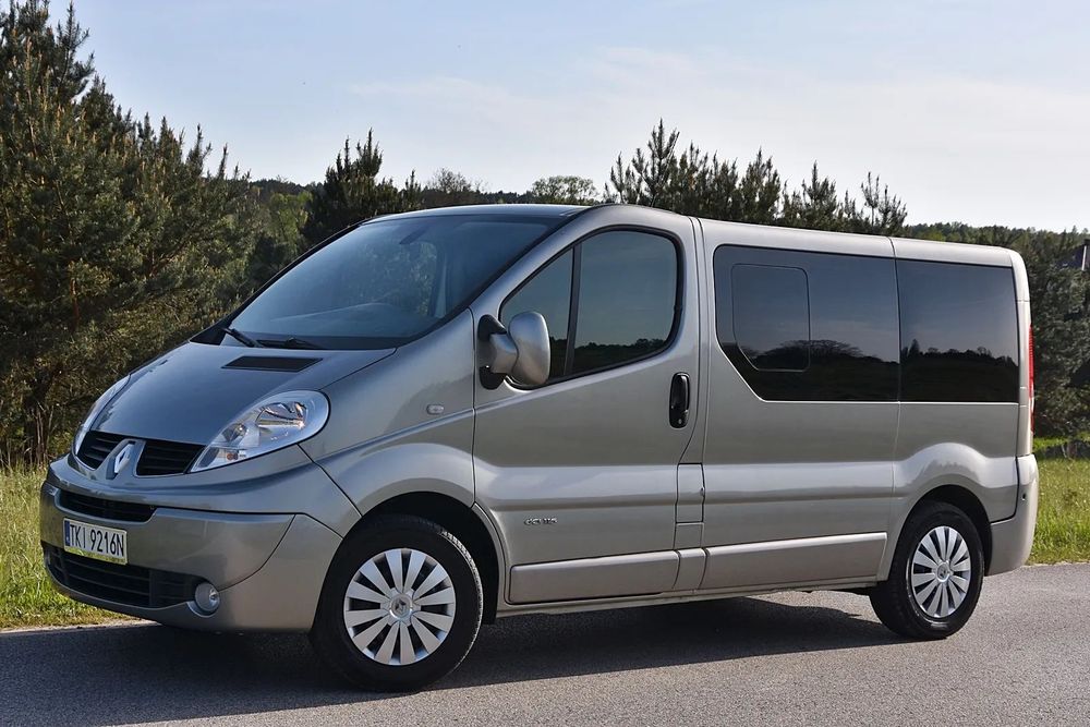 Renault Trafic 2.0 114KM * NAWIEWY * Klima * TOUR!* Serwisowany * ZADBANY!