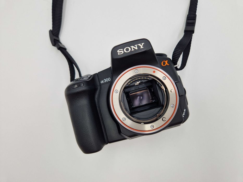 WYPRZEDAŻ Aparat Sony A300 body - świetny stan - jak nowy
