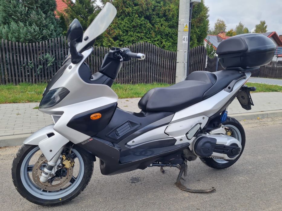 Gilera Nexus 500 rok 2004