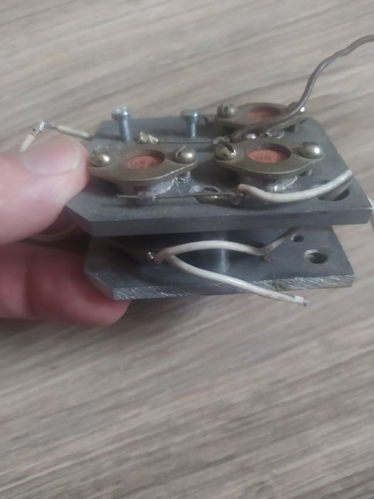 Діодний міст 20А 200в з радіатором