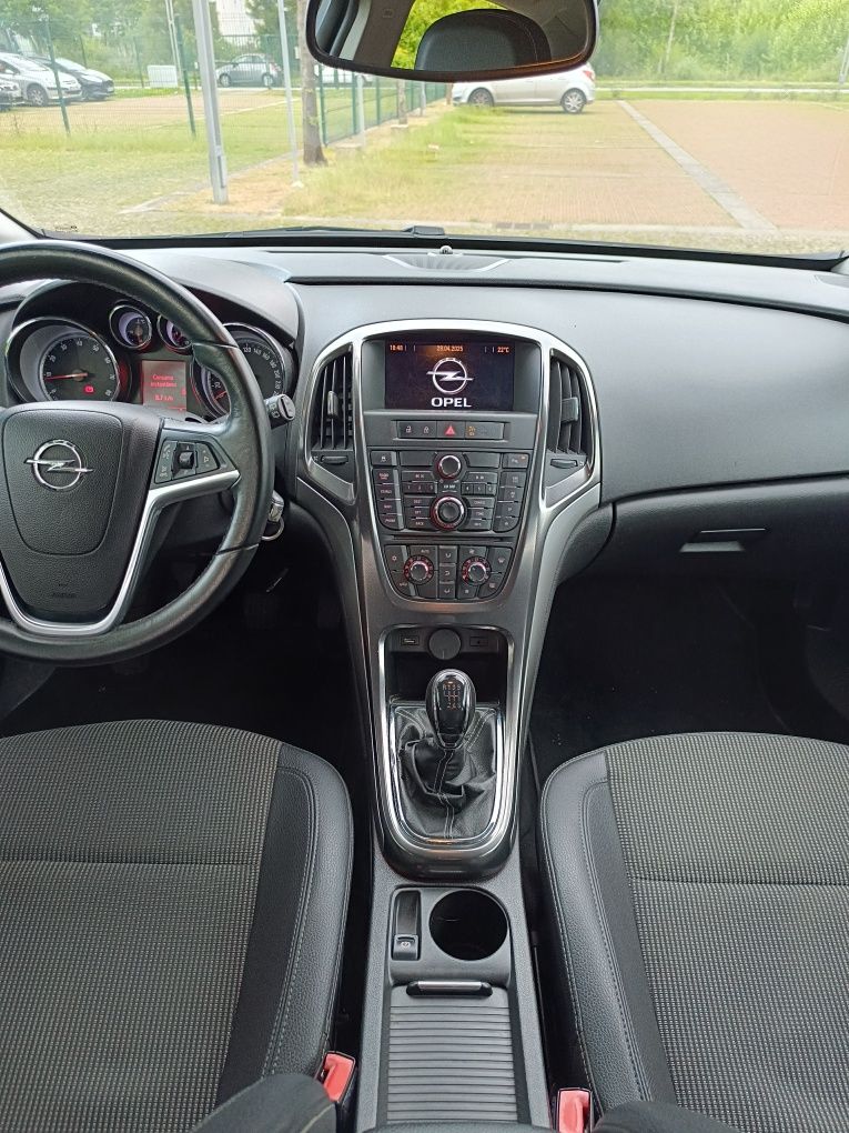 Opel Astra 1.4 Turbo Cosmo