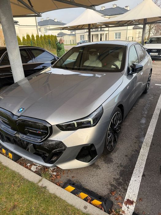 BMW i5 Cesja leasingu BEZ ODSTĘPNEGPO i5 BMW M60 + ubezpieczenie