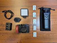 Sony ZV-1 | Pełny Zestaw Vloggera | Klatka, Grip, 5 Baterii, Lampa