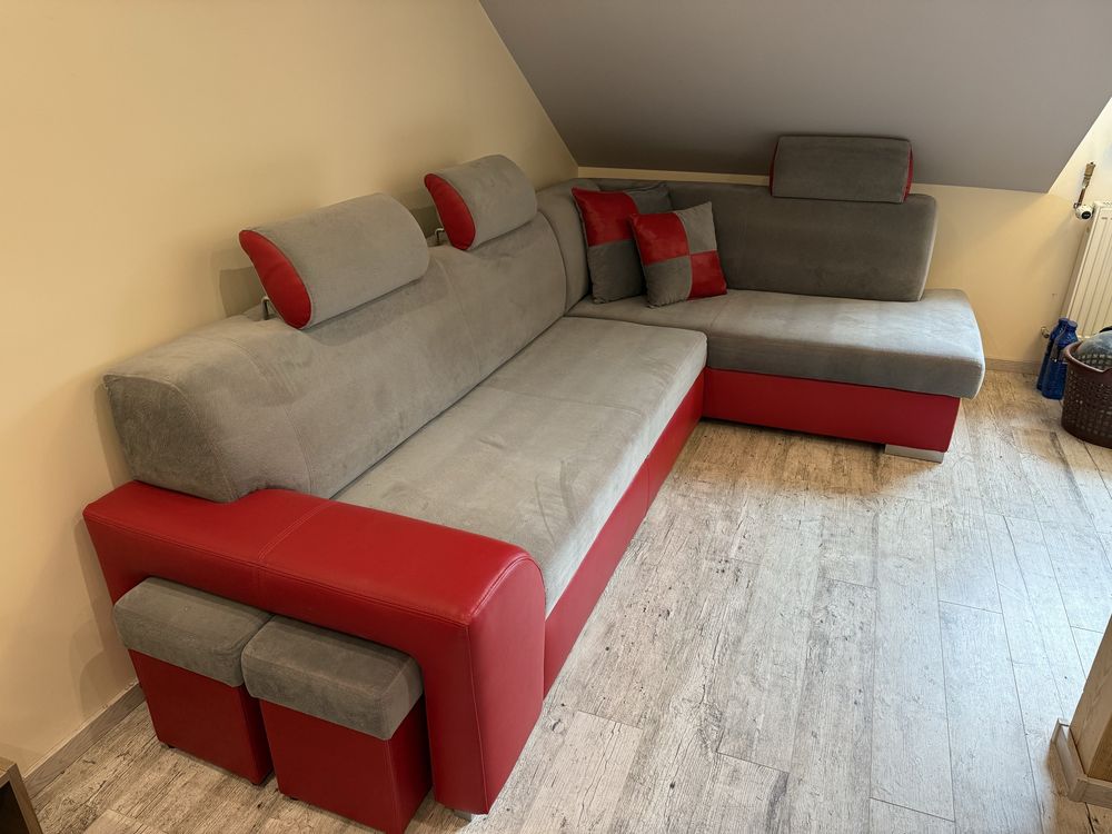 Narożnik materiałowy z funkcją spania