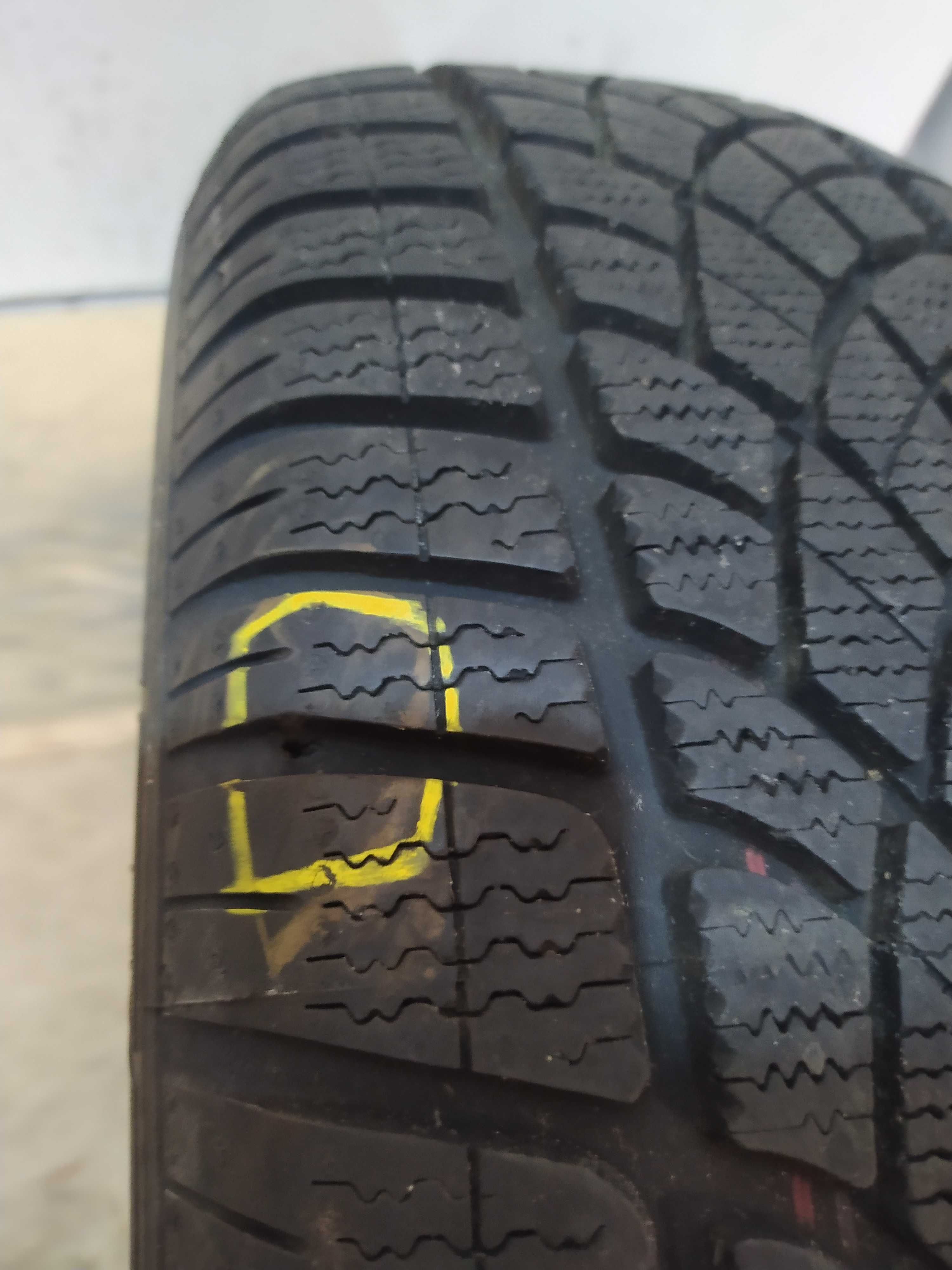 1x 215/60 R17C Dunlop SP Winter Sport 3D 2019r 7,9mm