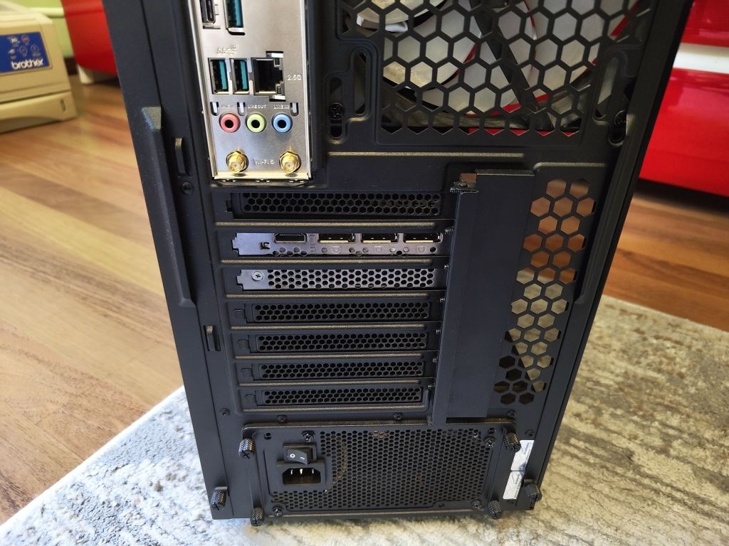 Gamingowy PC / R7 7800x3d / rtx 4070Ti OC / 32GB RAM