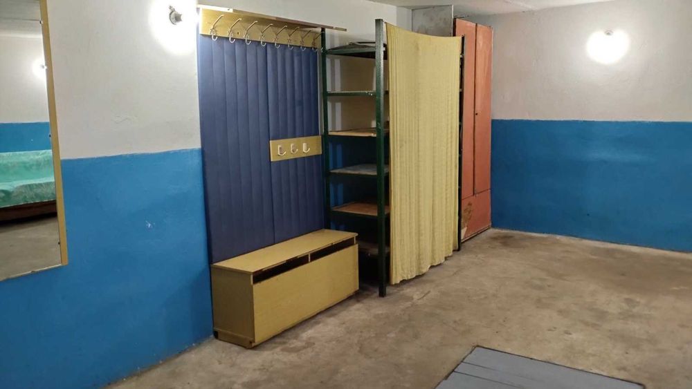 Продам гараж з прибудовою в гарному місці