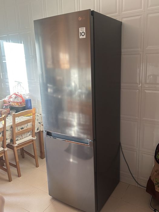 Figorifico LG combinadp inox