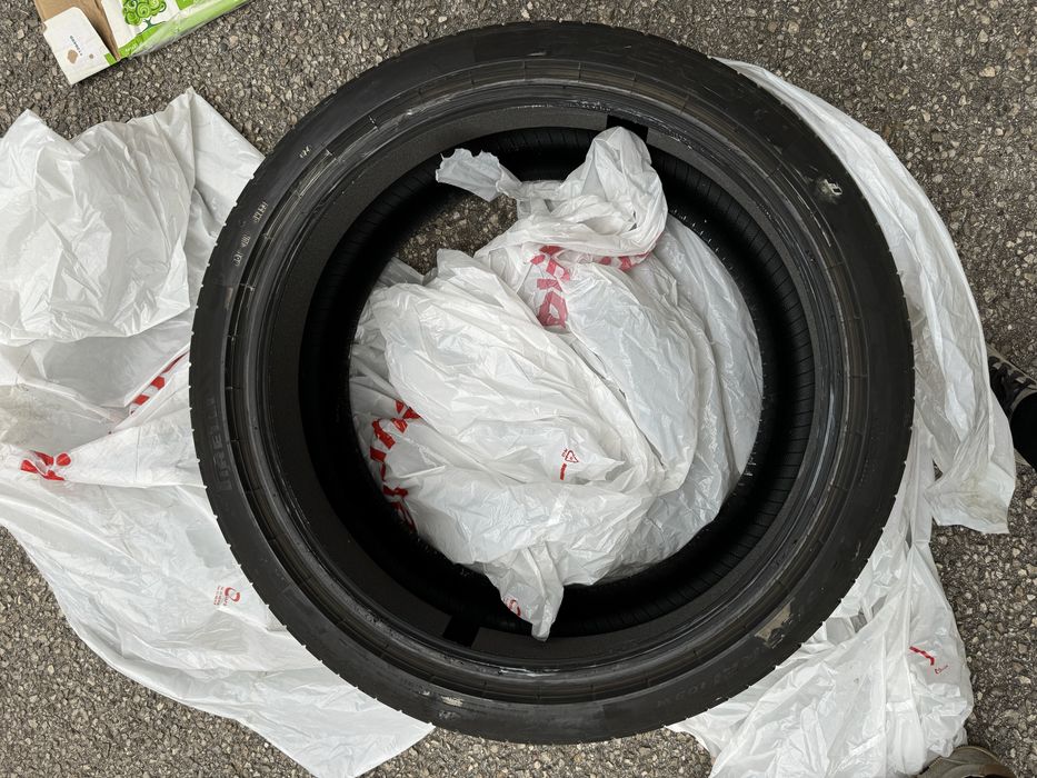 Pneu tesla y performance 275/35 R21” pirelli Pzero