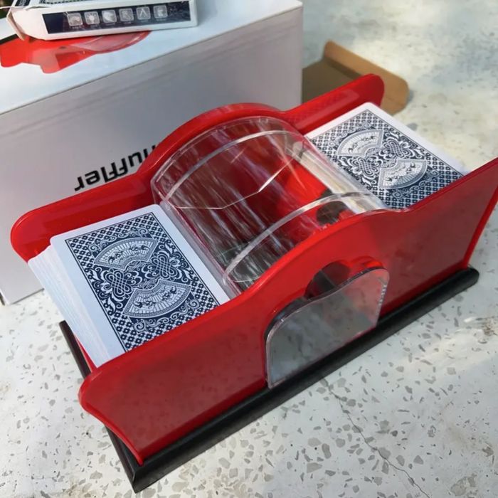 Тасувальник для карт (шаффлер)