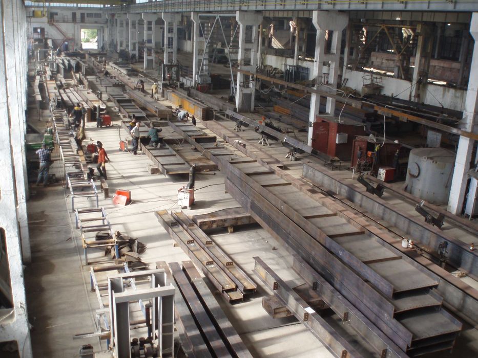 Выполняем работы по изготовлению металлоконструкций.