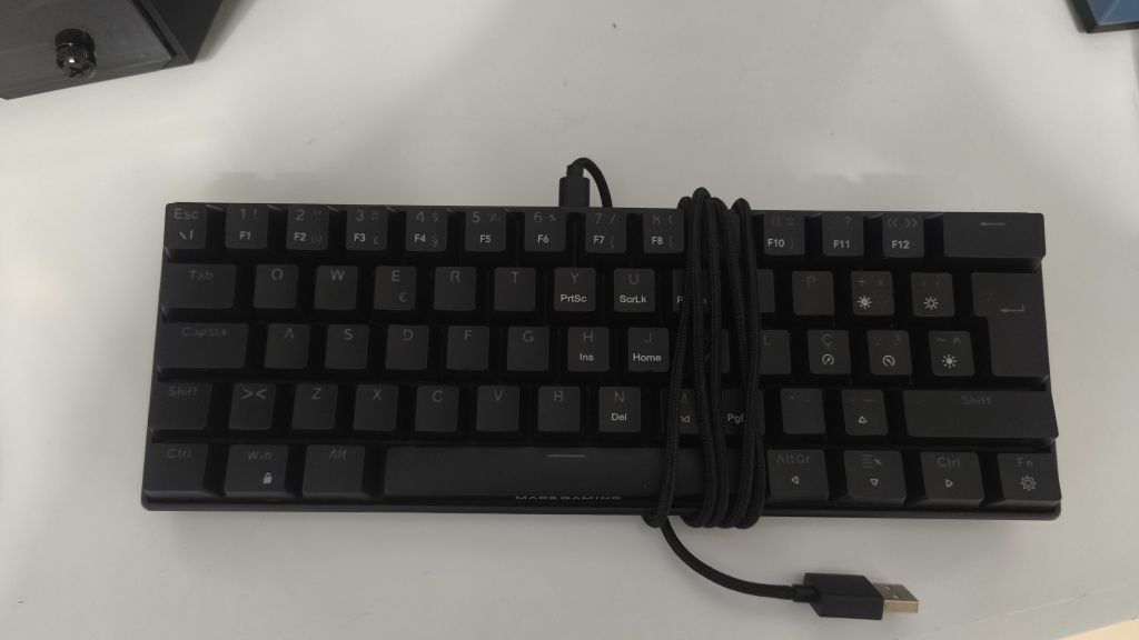 Teclado mecânico com fio mini