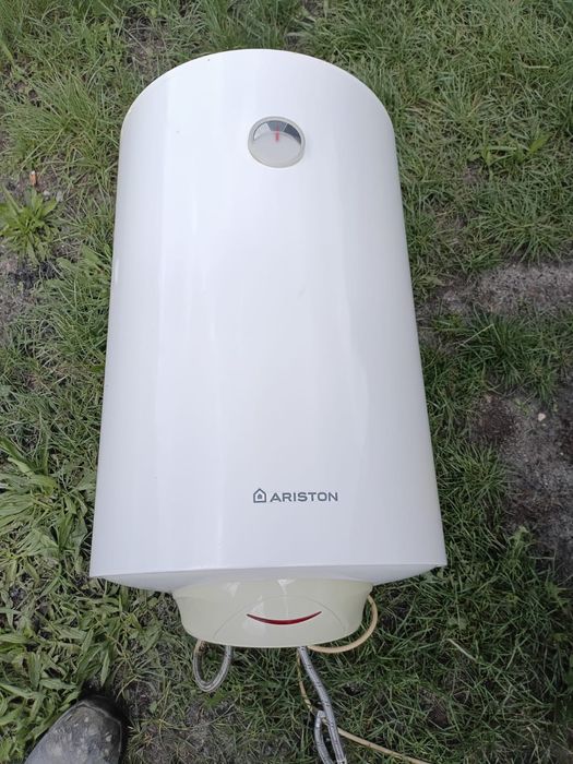 Podgrzewacz elektryczny Ariston