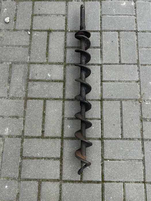 Ślimak stalowy o długości osi 830 mm do pieca na ekogroszek