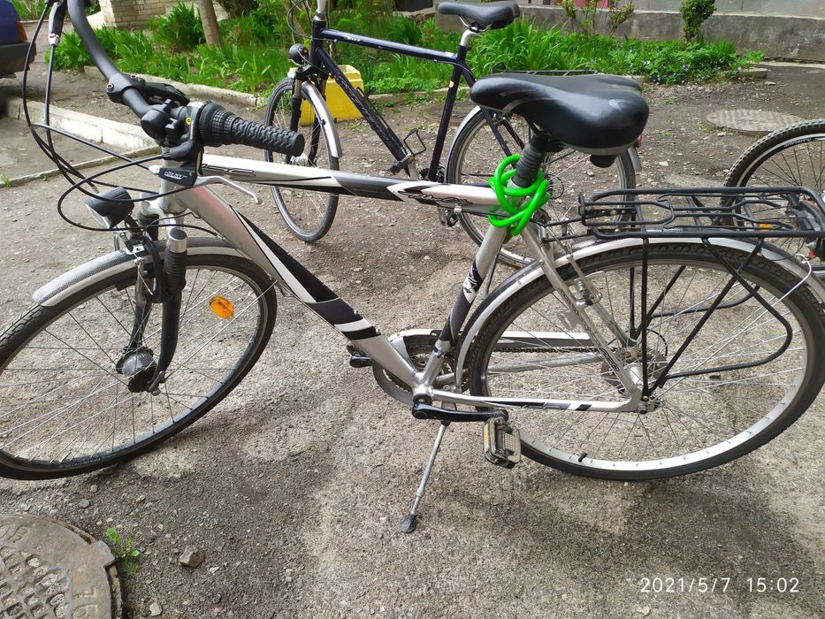 Велосипед  міський,  дорожній універсальний,  28