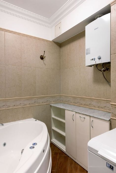 Продажа квартиры,Антоновича 4/6, роскошная,ремонт,мебель