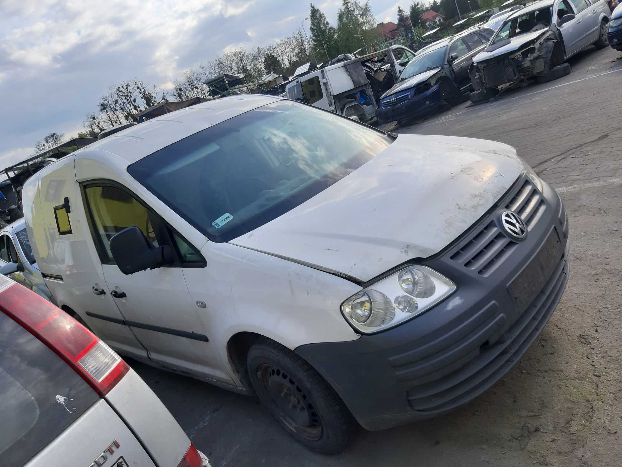 zderzak VW Caddy III maska drzwi błotnik klapa lampa części