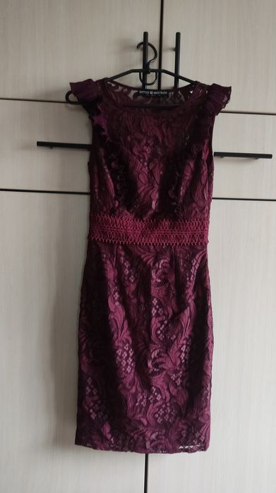 Класична гіпюрова сукня