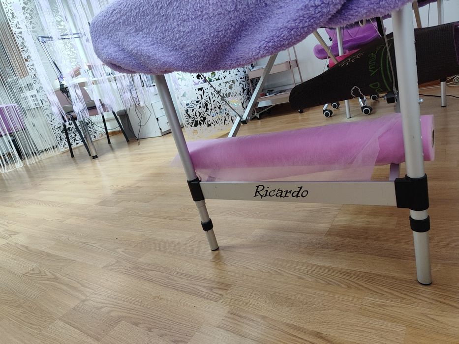 Оренда кушетки для майстра, LashMaker, ТЦ Вена/Голлівуд