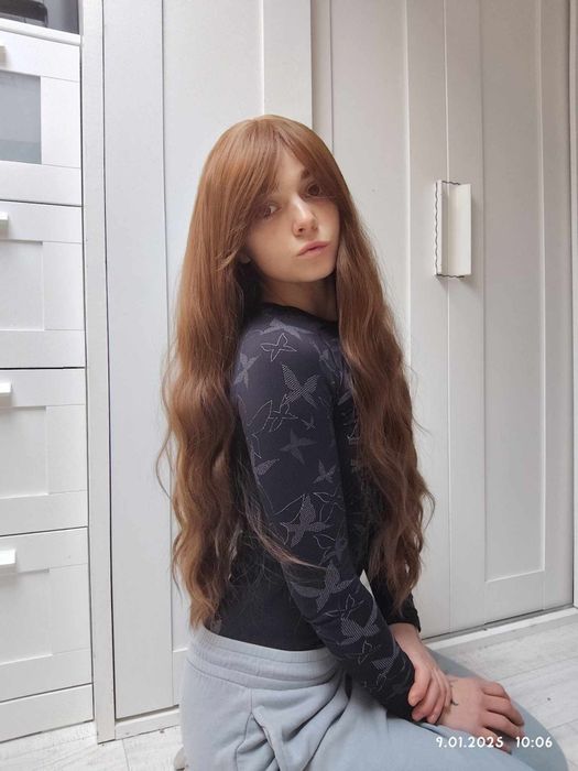 Peruka brąz brązowa z grzywką gęsta fale WIG cosplay