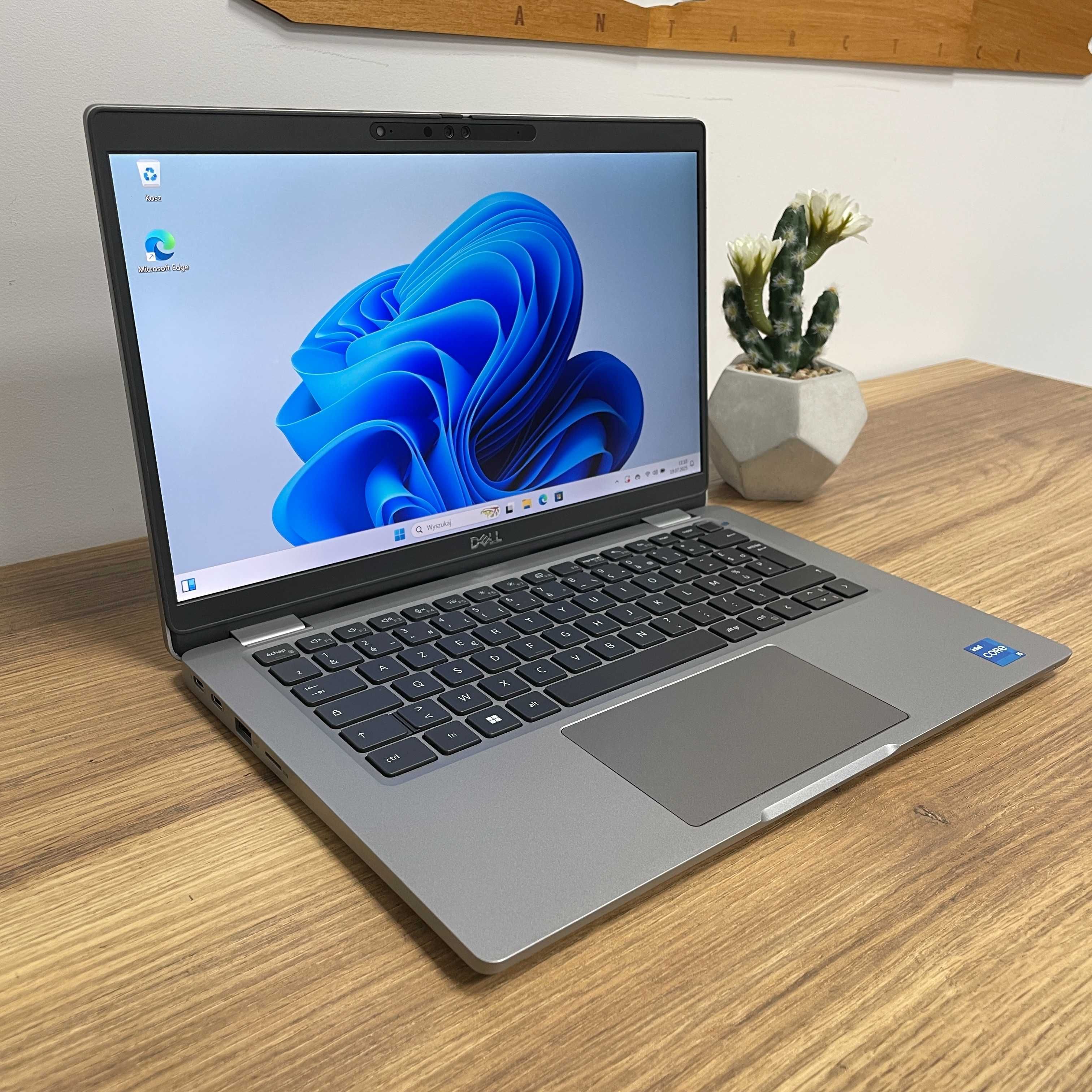 Dell Latitude 5330 i5-1245U 16 GB 256 GB SSD 13,3 " FHD Intel Iris XE