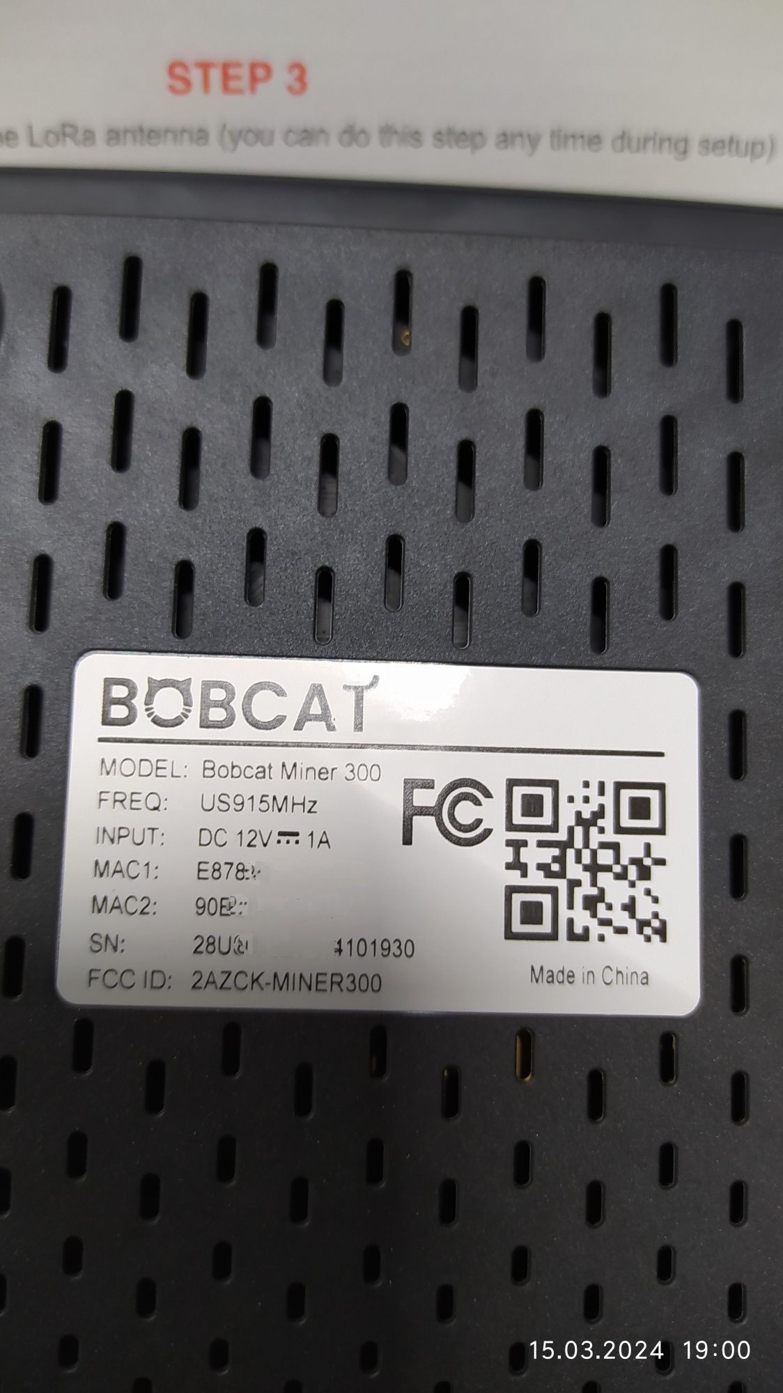 Bobcat Miner 300 Helium Hotspot