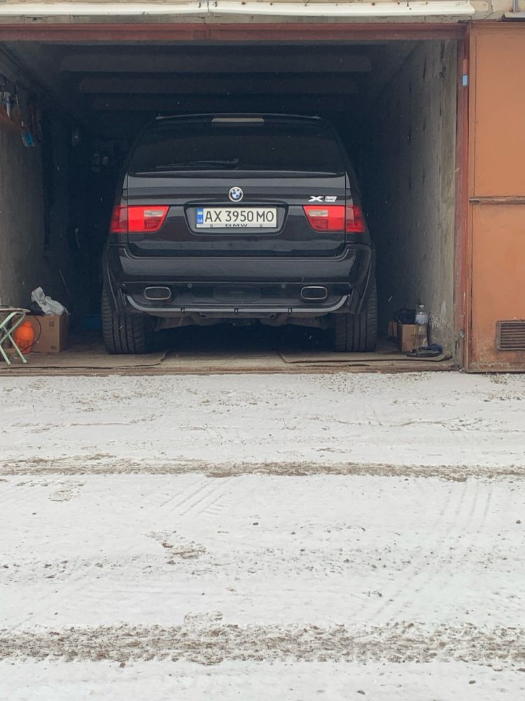 Продам BMW x5 e53 2005
