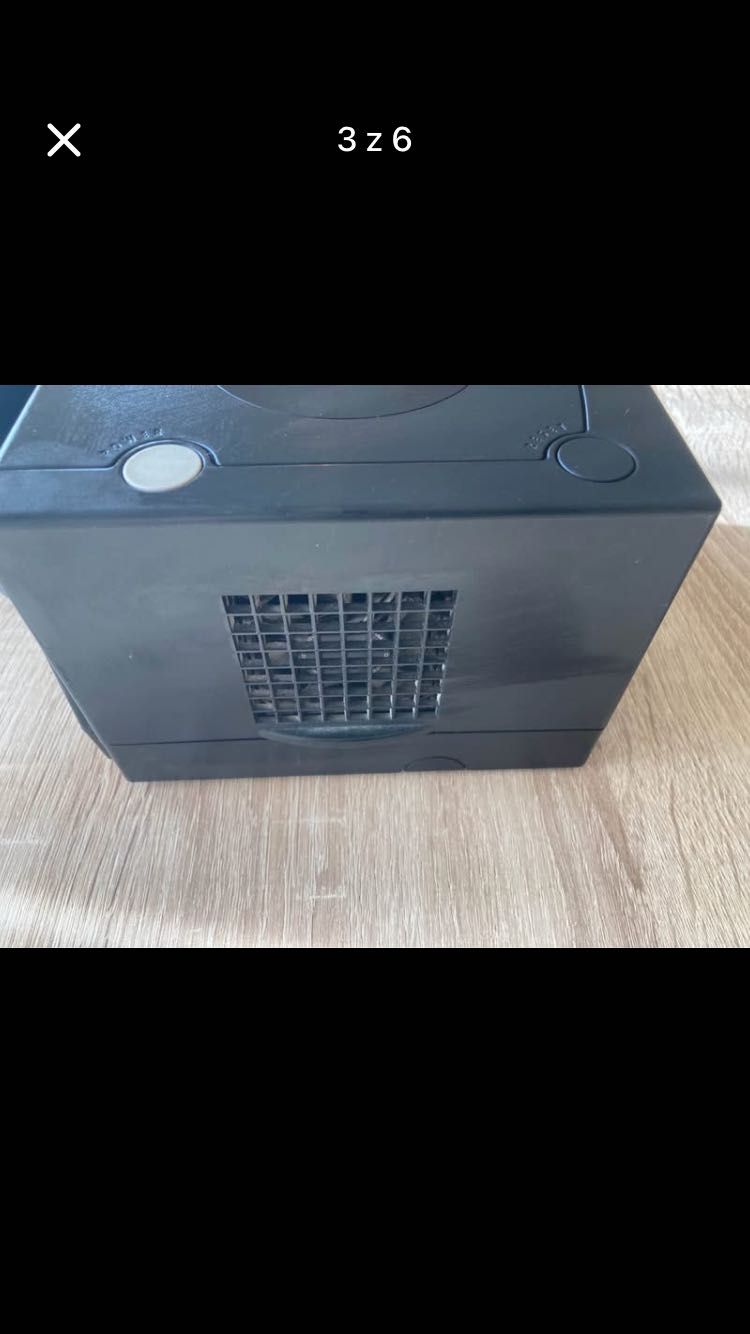 Nitendo Game Cube + dwie gry Mario Sunshine i Metroid prime