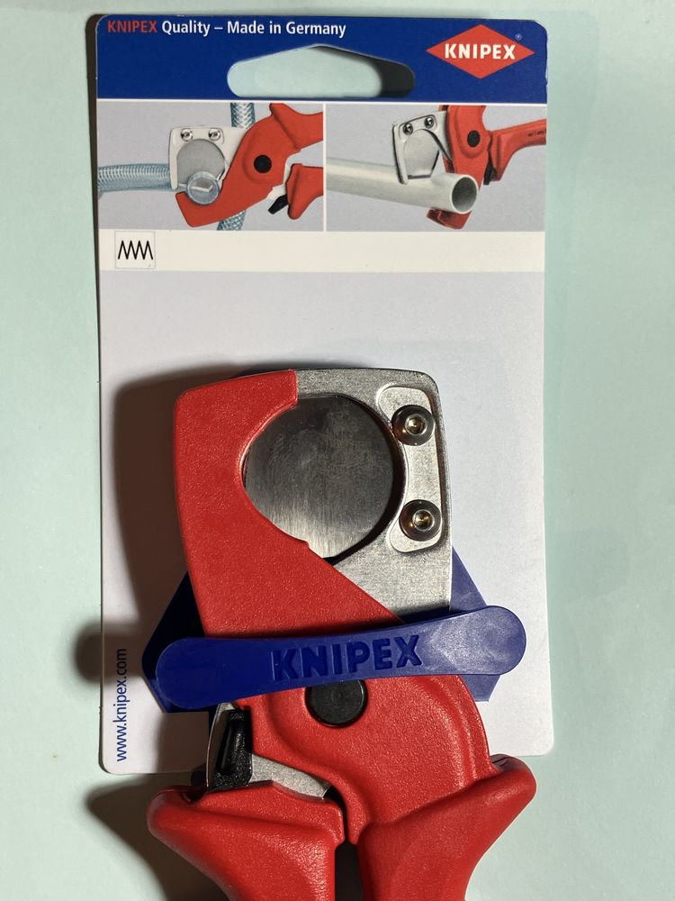 Alicate Knipex corta-tubos