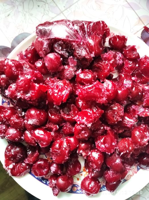 Заморожена вишня б/к