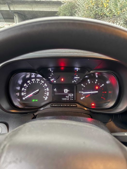 Citroen Berlingo 1.5 M - IVA Dedutivel 3 lugares